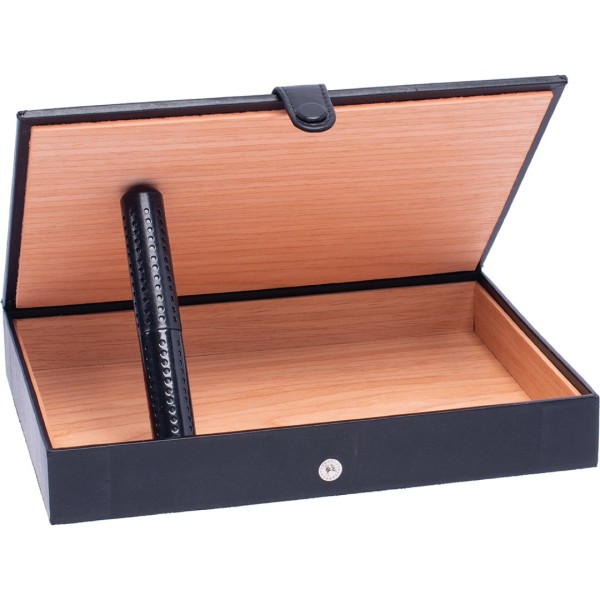 Travel Humidor Black XC553